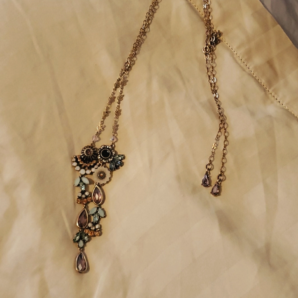 Chloe + Isabel Parisian Belle convertible pendant